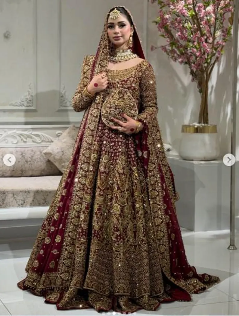 Maroon Heavy Bridal Lehenga - Image 4